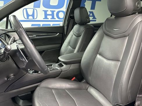 Used 2024 Cadillac XT6 Sport w/ Technology Package image 15