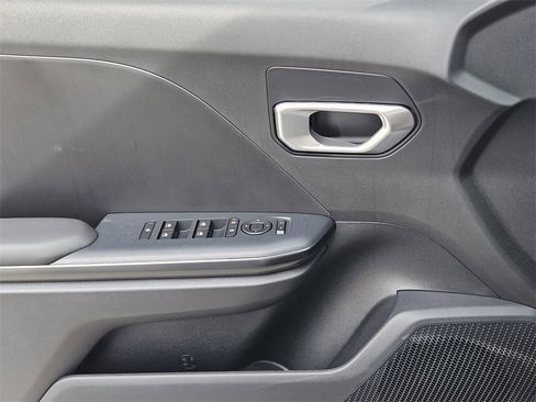 New 2026 Kia K4 LXS image 16