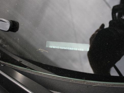 Used 2025 Honda Pilot Black Edition image 76