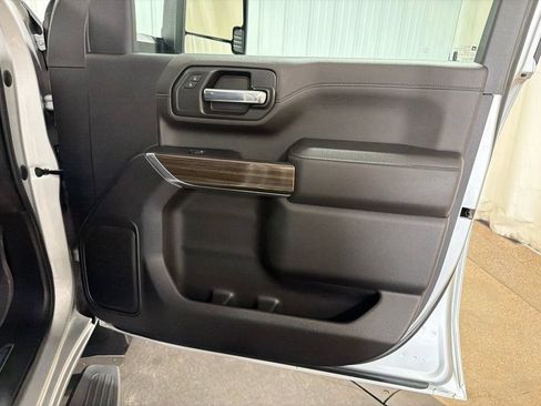 Certified 2022 Chevrolet Silverado 3500 LT w/ Convenience Package AWD/4WD image 21