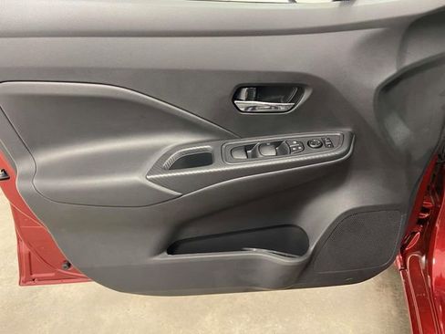 New 2025 Nissan Versa SV w/ Trunk Package image 9