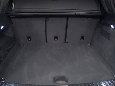 Certified 2025 Porsche Cayenne image 13