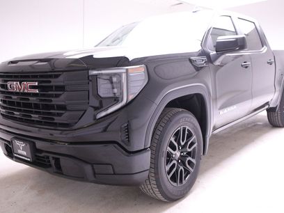 New 2025 GMC Sierra 1500 Pro w/ Graphite Edition