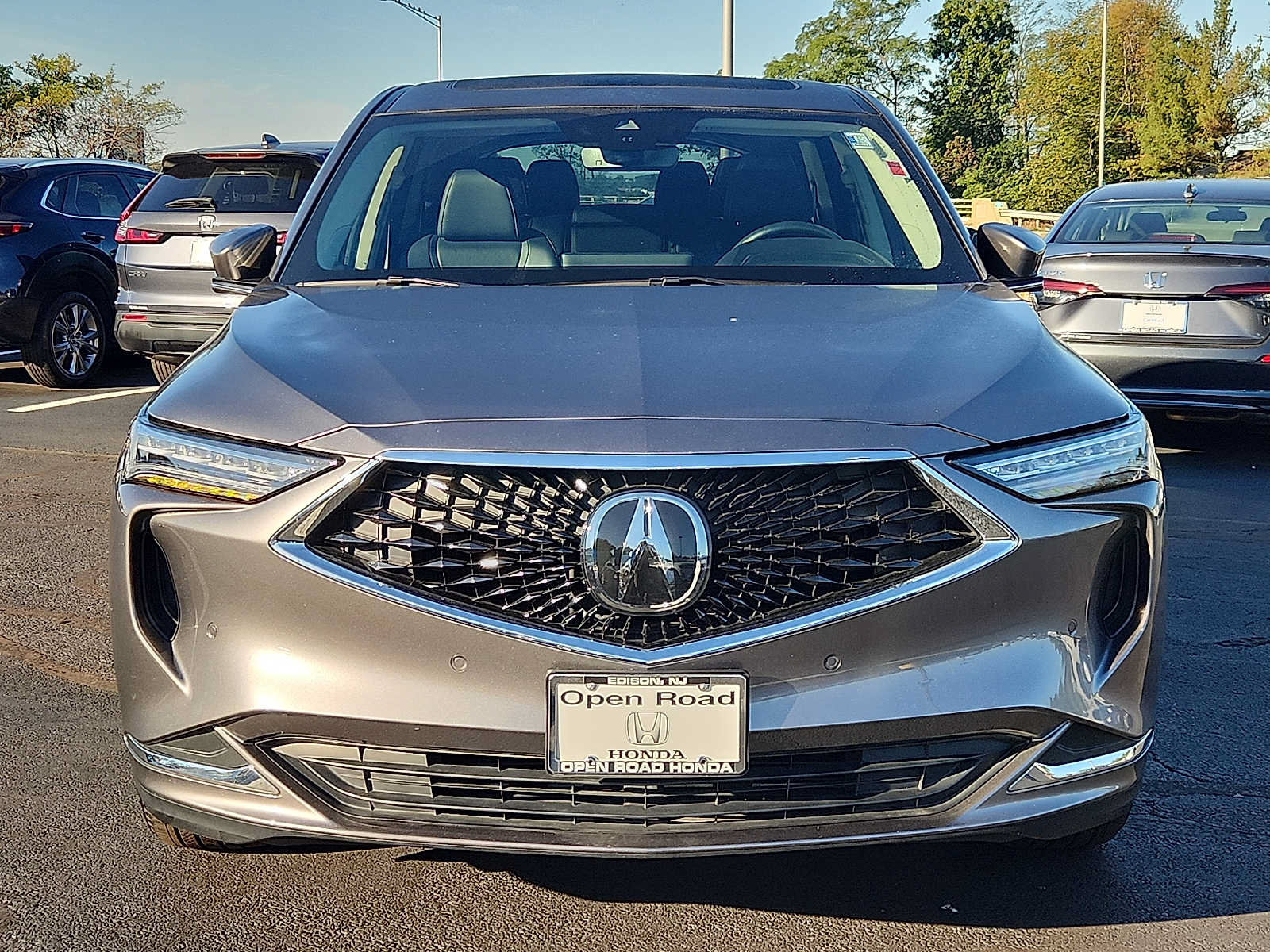 Used 2024 Acura MDX w/ Technology Package AWD/4WD image 2