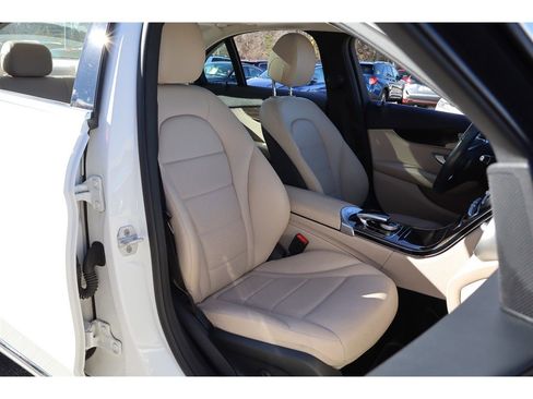 Used 2015 Mercedes-Benz C 300 4MATIC Sedan image 12