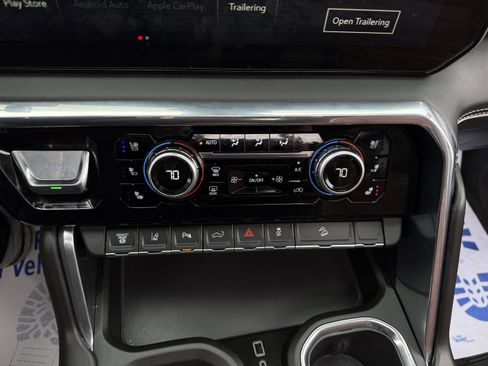 Used 2025 GMC Sierra 2500 Denali Ultimate image 22