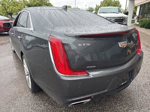 Used 2018 Cadillac XTS Platinum AWD/4WD image 12