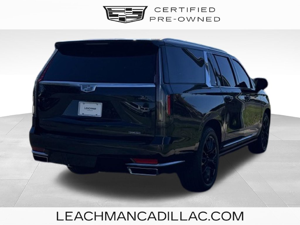 Certified 2022 Cadillac Escalade ESV Premium Luxury w/ Performance Package AWD/4WD image 3
