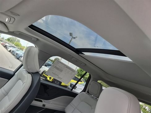 New 2025 Lincoln Aviator Premiere image 19