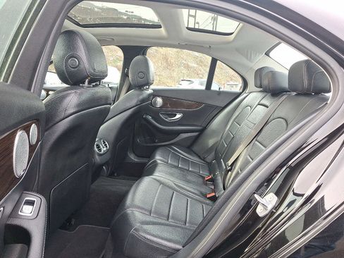 Used 2018 Mercedes-Benz C 300 4MATIC Sedan image 10
