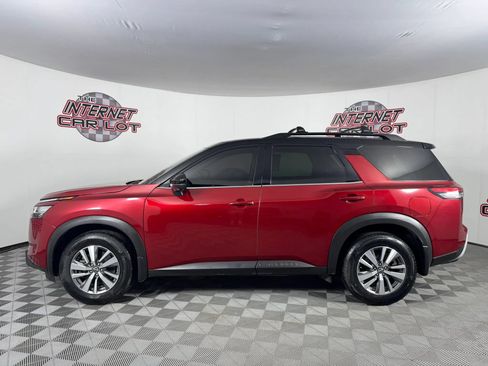 Used 2022 Nissan Pathfinder SL AWD/4WD image 4