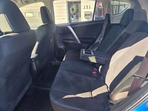 Used 2017 Toyota RAV4 LE w/ All Weather Liner Package image 17