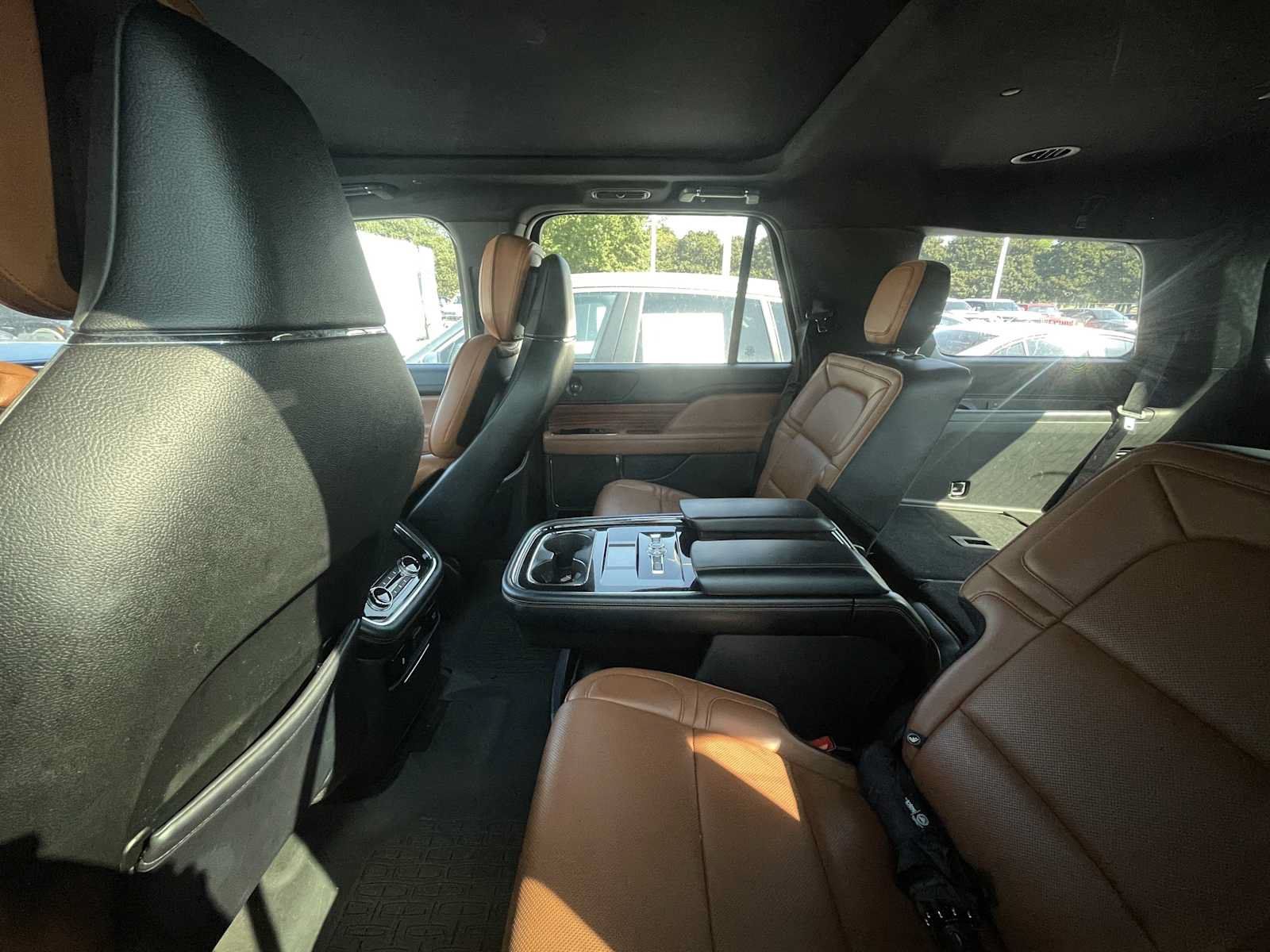 Used 2018 Lincoln Navigator Reserve w/ Cargo Package AWD/4WD image 8