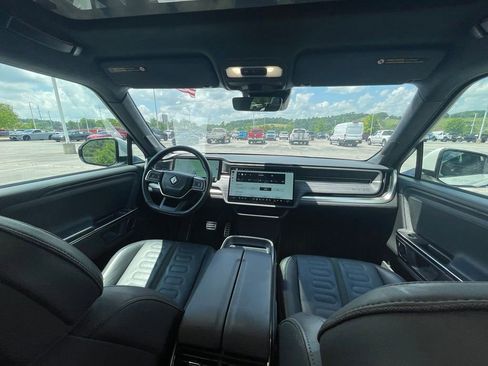 Used 2022 Rivian R1T Adventure AWD/4WD image 16