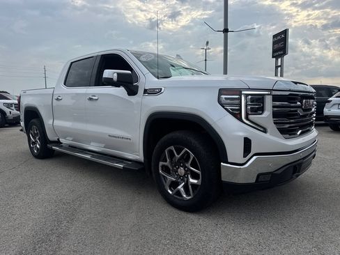 Used 2025 GMC Sierra 1500 SLT w/ SLT Premium Plus Package AWD/4WD image 9