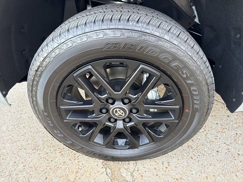 New 2026 Toyota Tundra Limited image 9