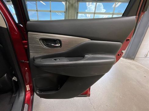 Used 2015 Nissan Murano SV FWD image 25