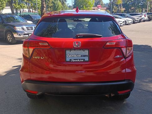 Used 2017 Honda HR-V EX image 5