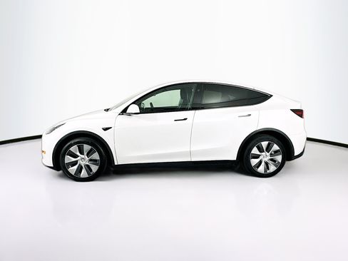 Used 2024 Tesla Model Y Long Range AWD/4WD image 4