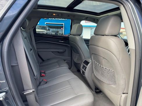 Used 2010 Cadillac SRX Luxury image 10