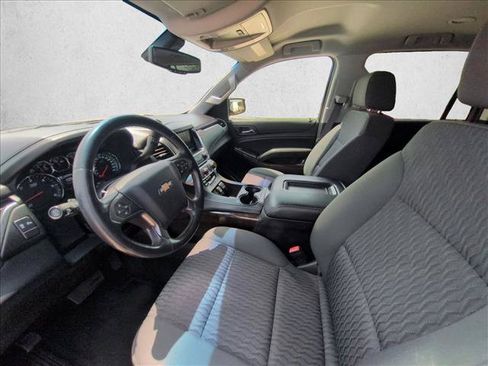 Used 2016 Chevrolet Suburban LS RWD image 10