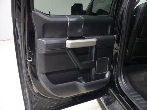 Used 2018 Ford F150 Lariat w/ Equipment Group 502A Luxury AWD/4WD image 19