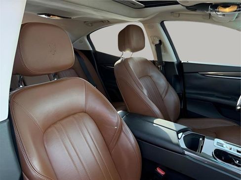 Used 2015 Maserati Ghibli RWD image 26