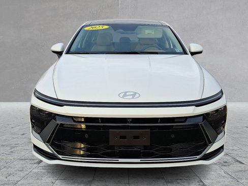 Certified 2025 Hyundai Sonata Limited image 3