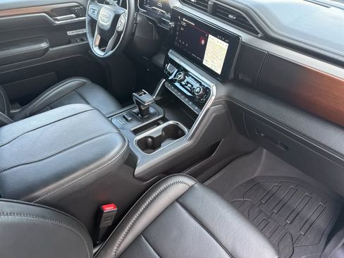 Used 2024 GMC Sierra 1500 Denali w/ Denali Reserve Package AWD/4WD image 15