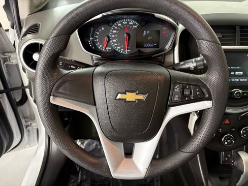 Used 2017 Chevrolet Sonic LS image 16