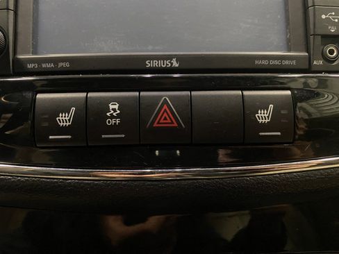 Used 2013 Chrysler 200 Limited FWD image 36