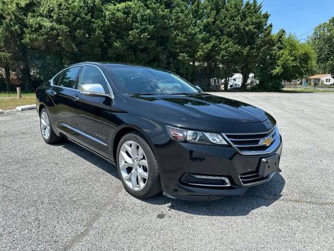 Used 2019 Chevrolet Impala Premier FWD image 3