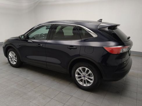 Used 2021 Ford Escape SE image 3