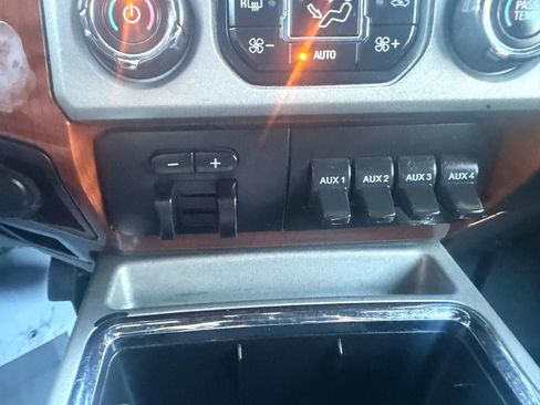 Used 2016 Ford F250 King Ranch w/ King Ranch w/Chrome Package image 19