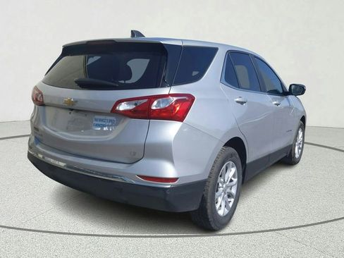 Used 2021 Chevrolet Equinox LT w/ Driver Convenience Package image 6