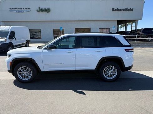 New 2025 Jeep Grand Cherokee Laredo X w/ Luxury Tech Group I image 3