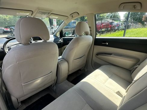 Used 2009 Toyota Prius w/ Pkg 2 FWD image 25