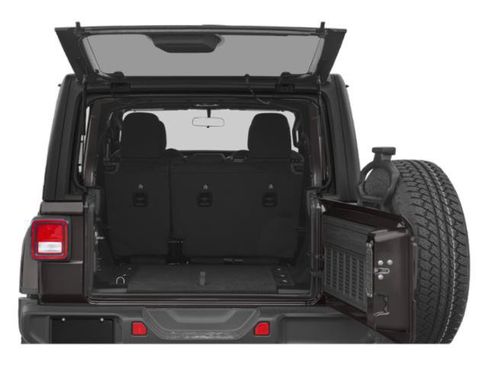 Used 2019 Jeep Wrangler Unlimited Sahara AWD/4WD image 14