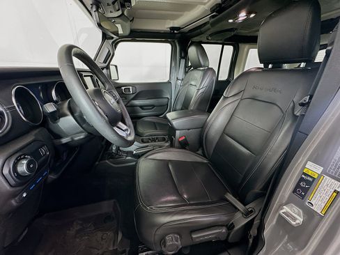 Used 2023 Jeep Wrangler Unlimited Sahara AWD/4WD image 13