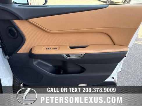 New 2026 Lexus ES 500e AWD/4WD image 11