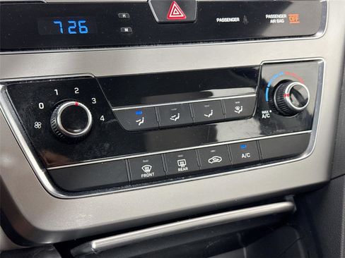 Used 2015 Hyundai Sonata SE w/ Option Group 09 FWD image 21