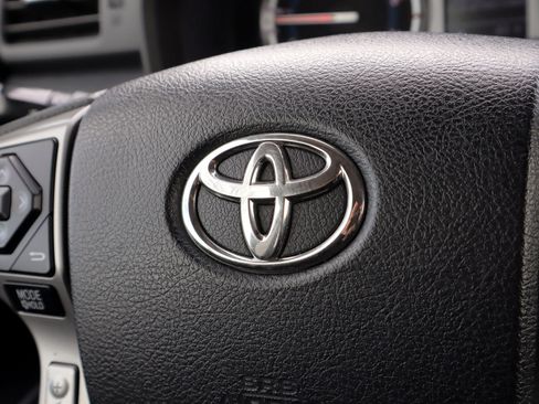 Used 2019 Toyota 4Runner Limited image 29