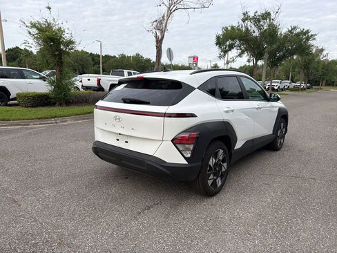 Used 2025 Hyundai Kona SEL FWD image 5