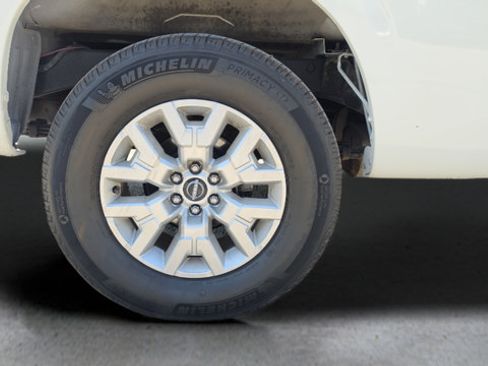 Used 2023 Nissan Frontier SV w/ Technology Package AWD/4WD image 19