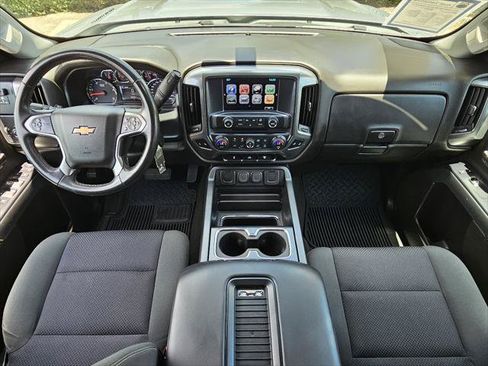 Used 2018 Chevrolet Silverado 2500 LT w/ LT Convenience Package RWD image 4
