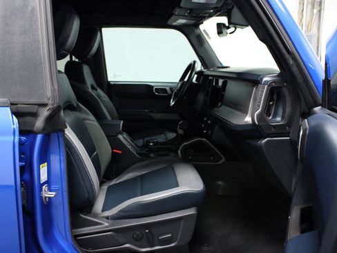Used 2023 Ford Bronco Outer Banks image 16