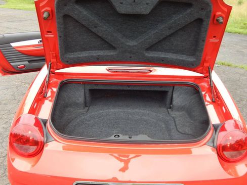 Used 2002 Ford Thunderbird RWD image 17