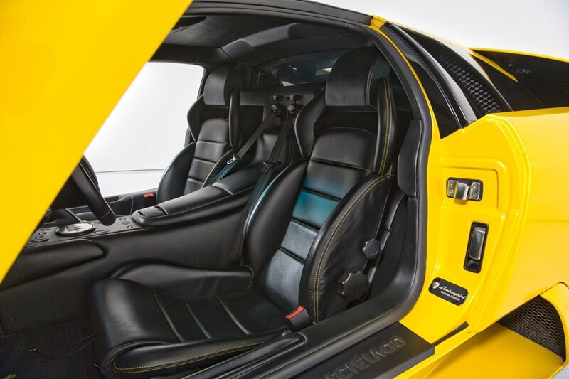 Used 2006 Lamborghini Murcielago Coupe AWD/4WD image 21