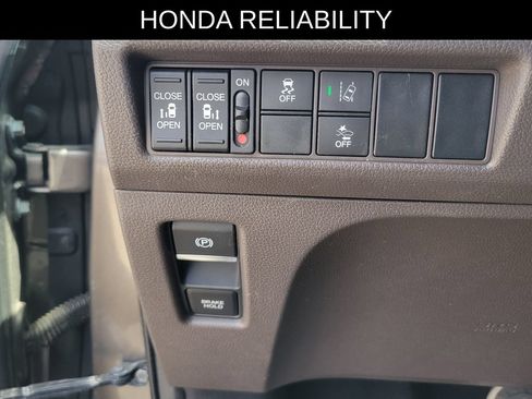 Used 2019 Honda Odyssey EX image 28