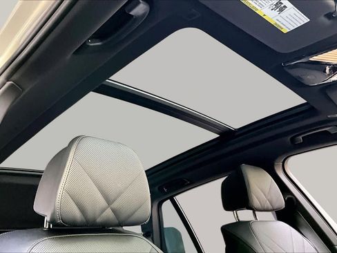 Certified 2025 BMW X5 sDrive40i w/ Climate Comfort Package RWD image 13